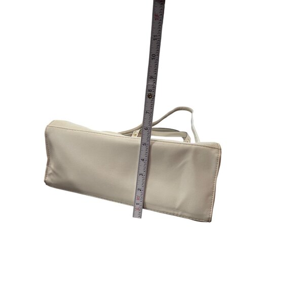 Juicy Couture Womens White gold accents hand crossbody bag SKU 8557 - Picture 9 of 16